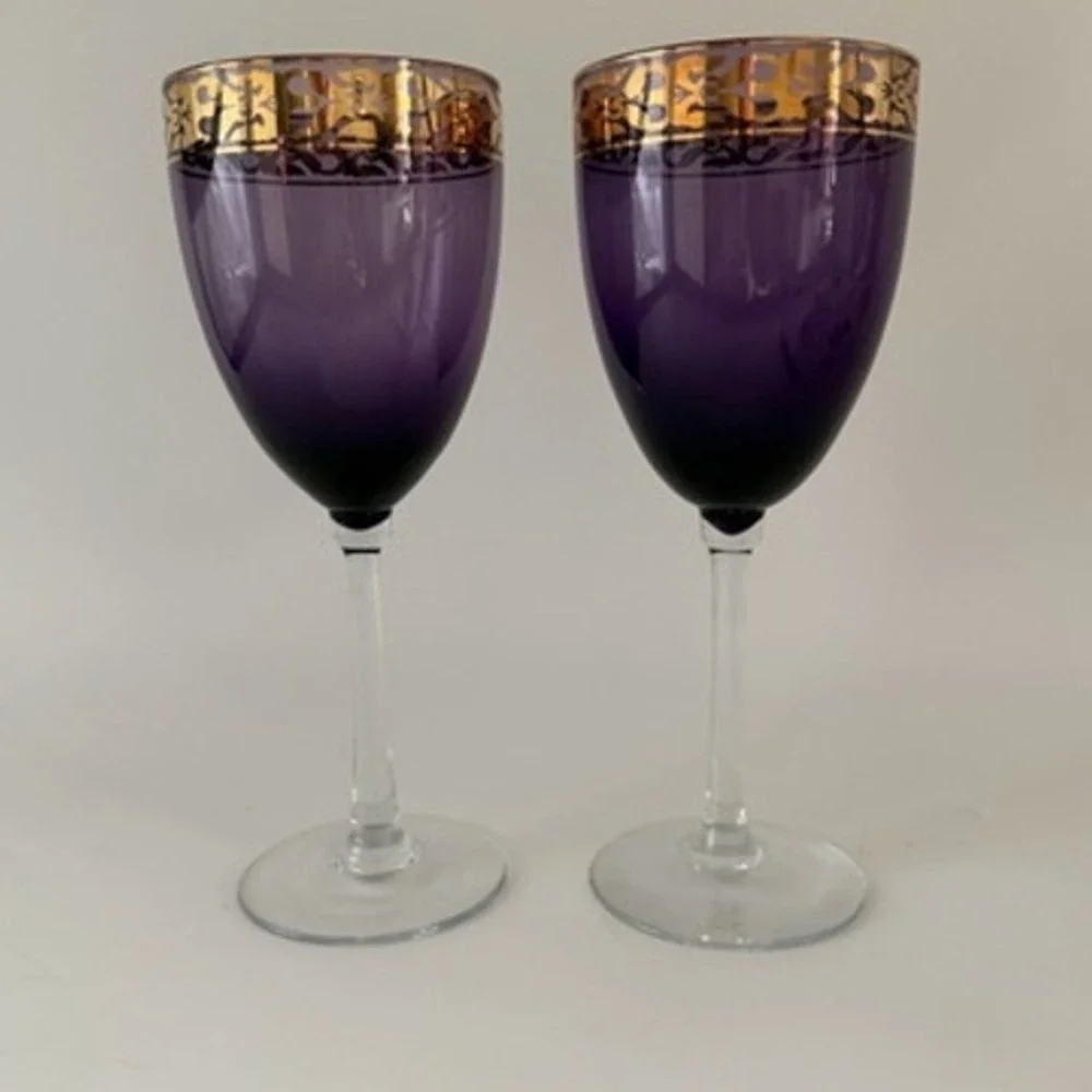 Pier 1 Vintage Amethyst Purple Wine Glasses with Gold Encrusted Rim Set of 2